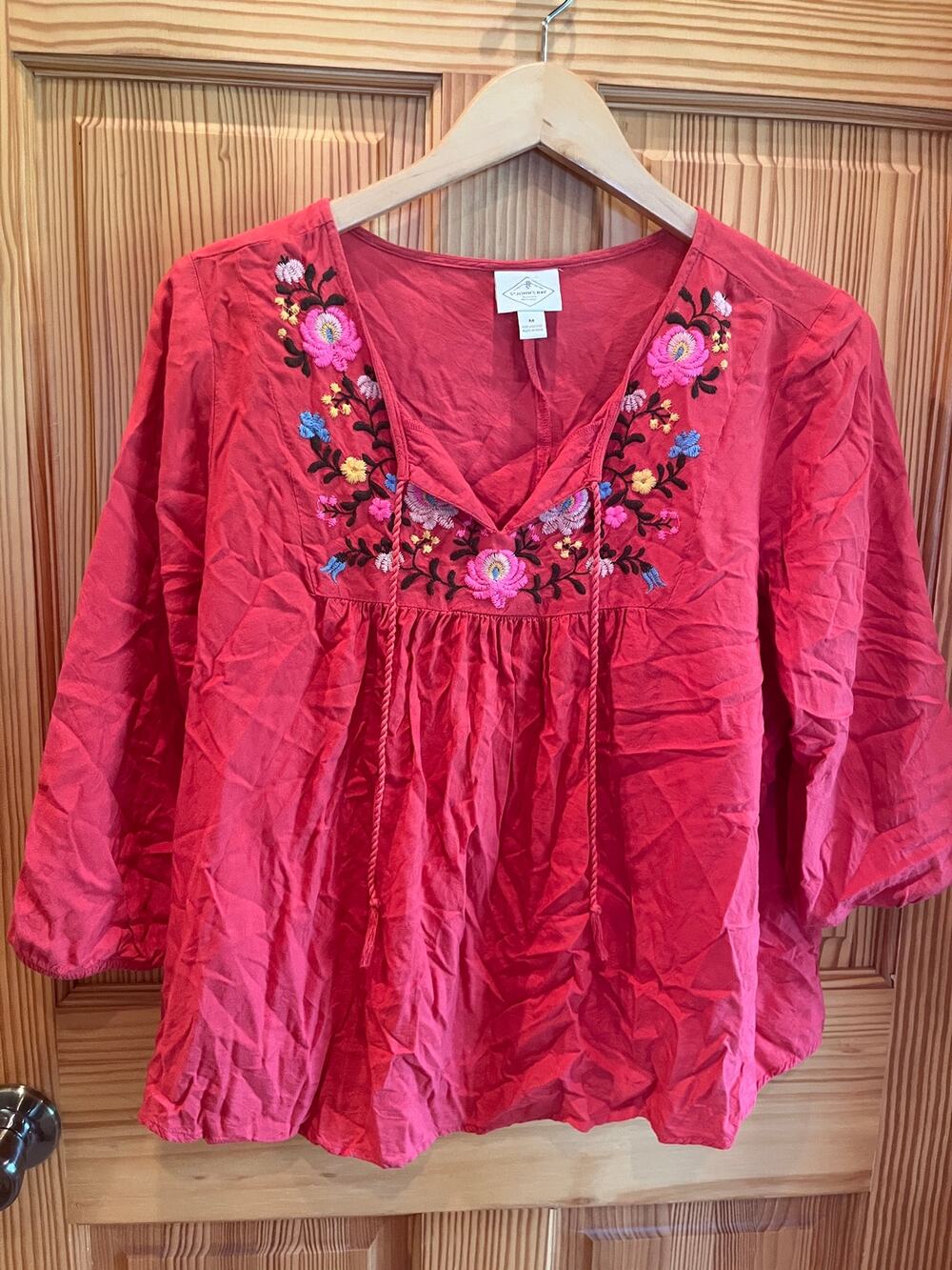 St. John’s Bay Red Floral Embroidered Boho Tunic Blouse Size Medium